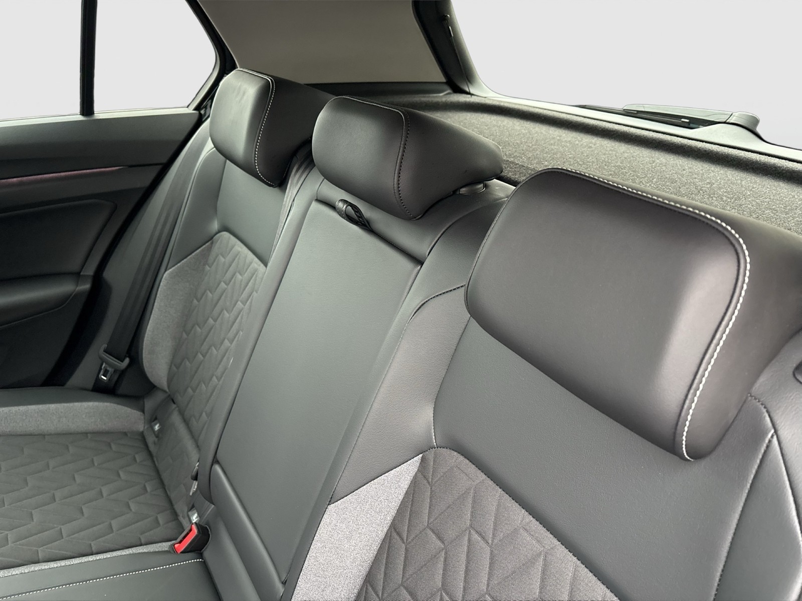 Volkswagen Golf VIII 2.0 GOAL FACELIFT AHK CAM ACC LED+ NAVI