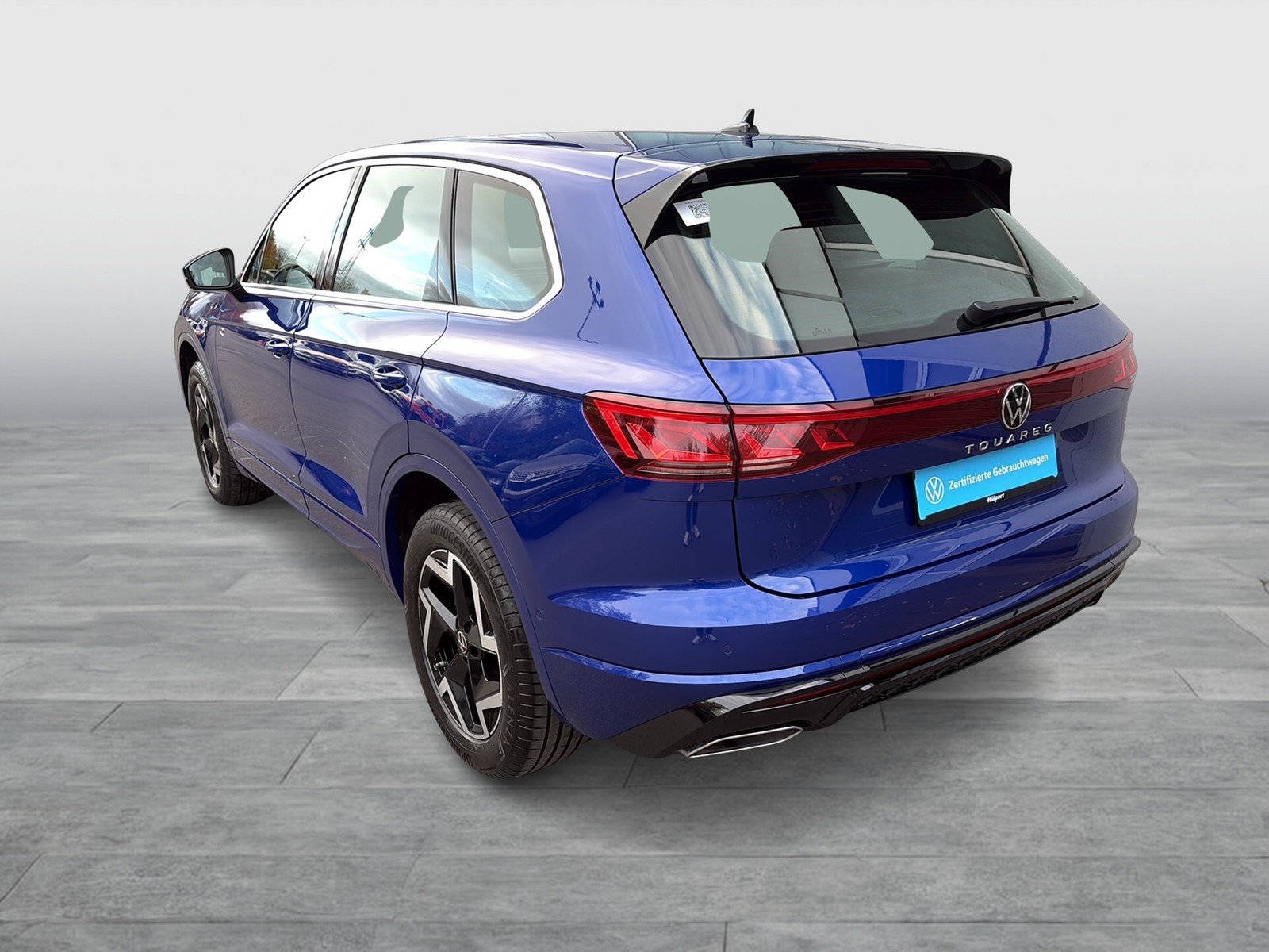 Volkswagen Touareg V6 R-LINE NEUES MODELL AHK CAM ACC LM19