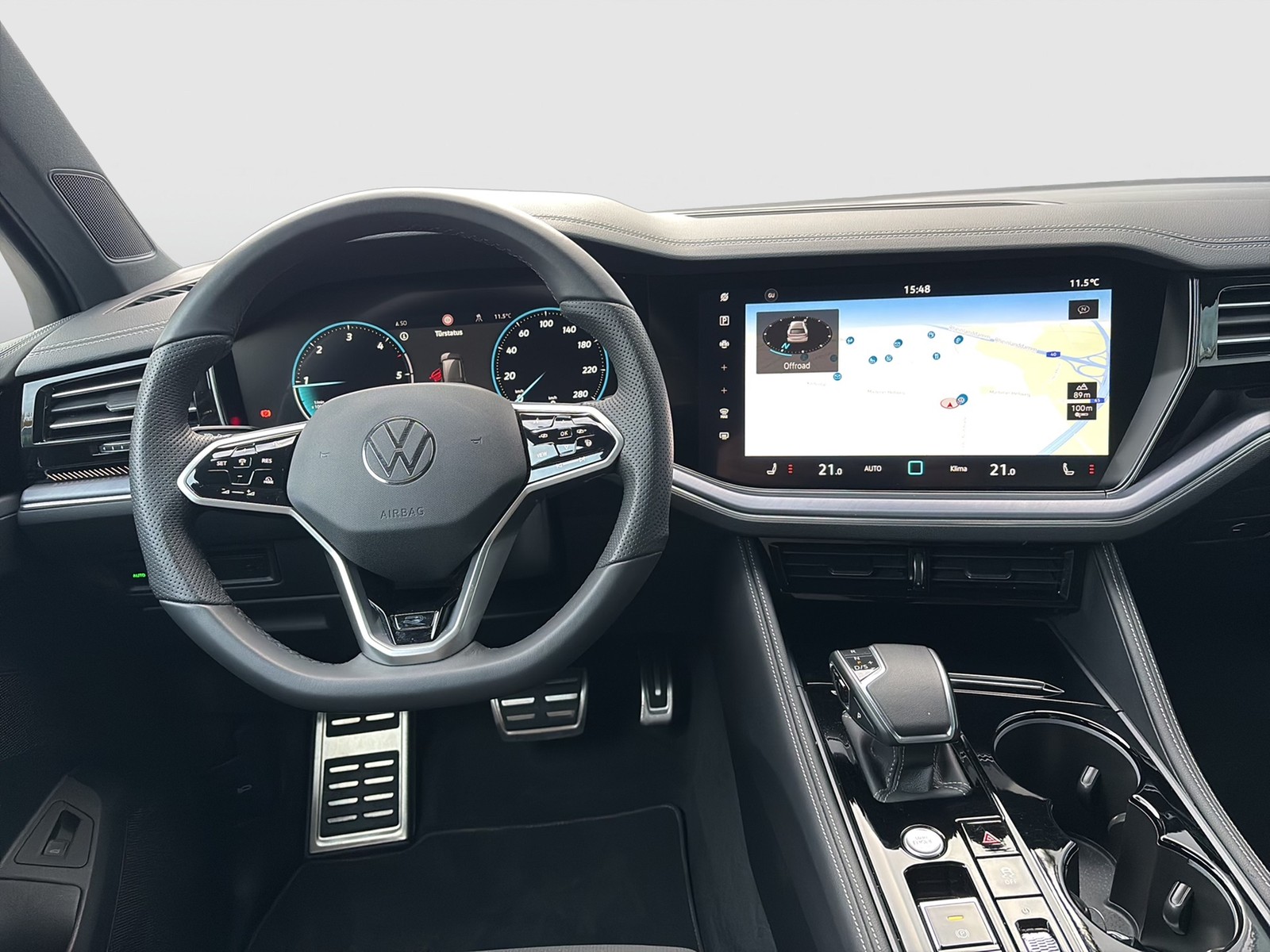 Volkswagen Touareg V6 R-LINE NEUES MODELL AHK CAM ACC LM19