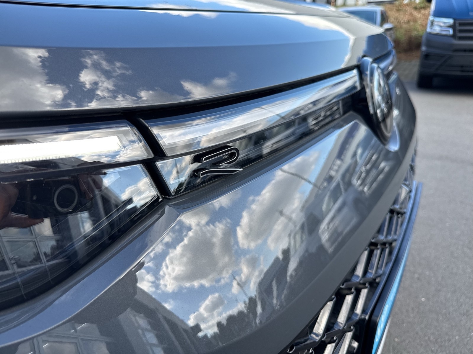 Volkswagen Tayron 2.0 R-LINE 4X4 7SITZE STANDHZ 360CAM LM20