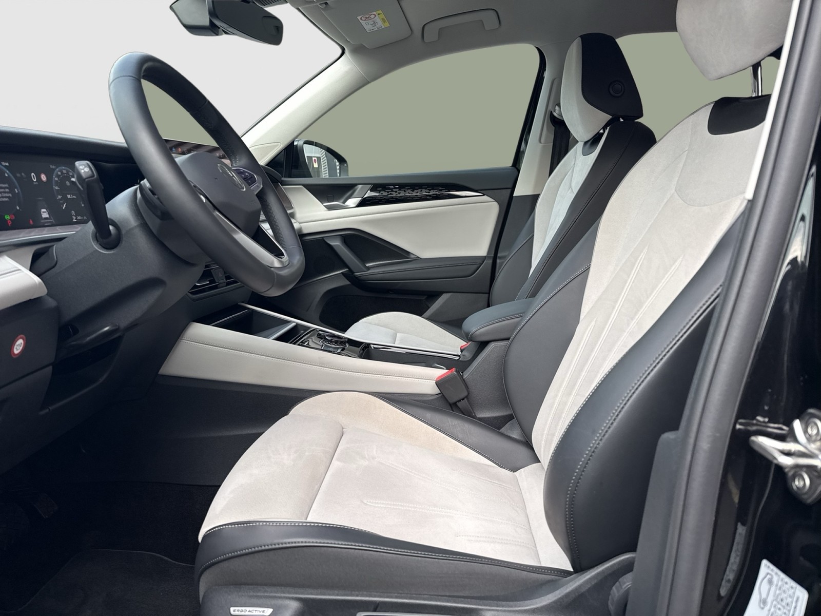 Volkswagen Tayron 2.0 ELEGANCE AHK 360°CAM ACC LM19 EKLAPPE