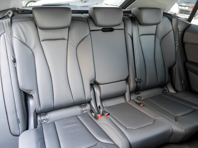 Audi Q8 55 Qu. AHK CAM ACC ALU21 HEADUP eKLAPPE