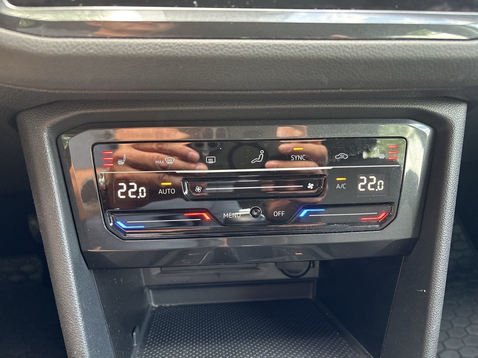 Volkswagen Tiguan 1.5 ACC ALU CARPLAY SITZHEIZUNG LED