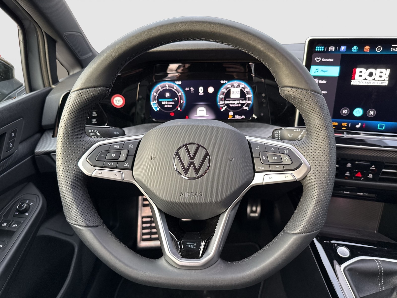 Volkswagen Golf VIII 1.5 R-LINE BLACKSTYLE FACELIFT CAM ACC