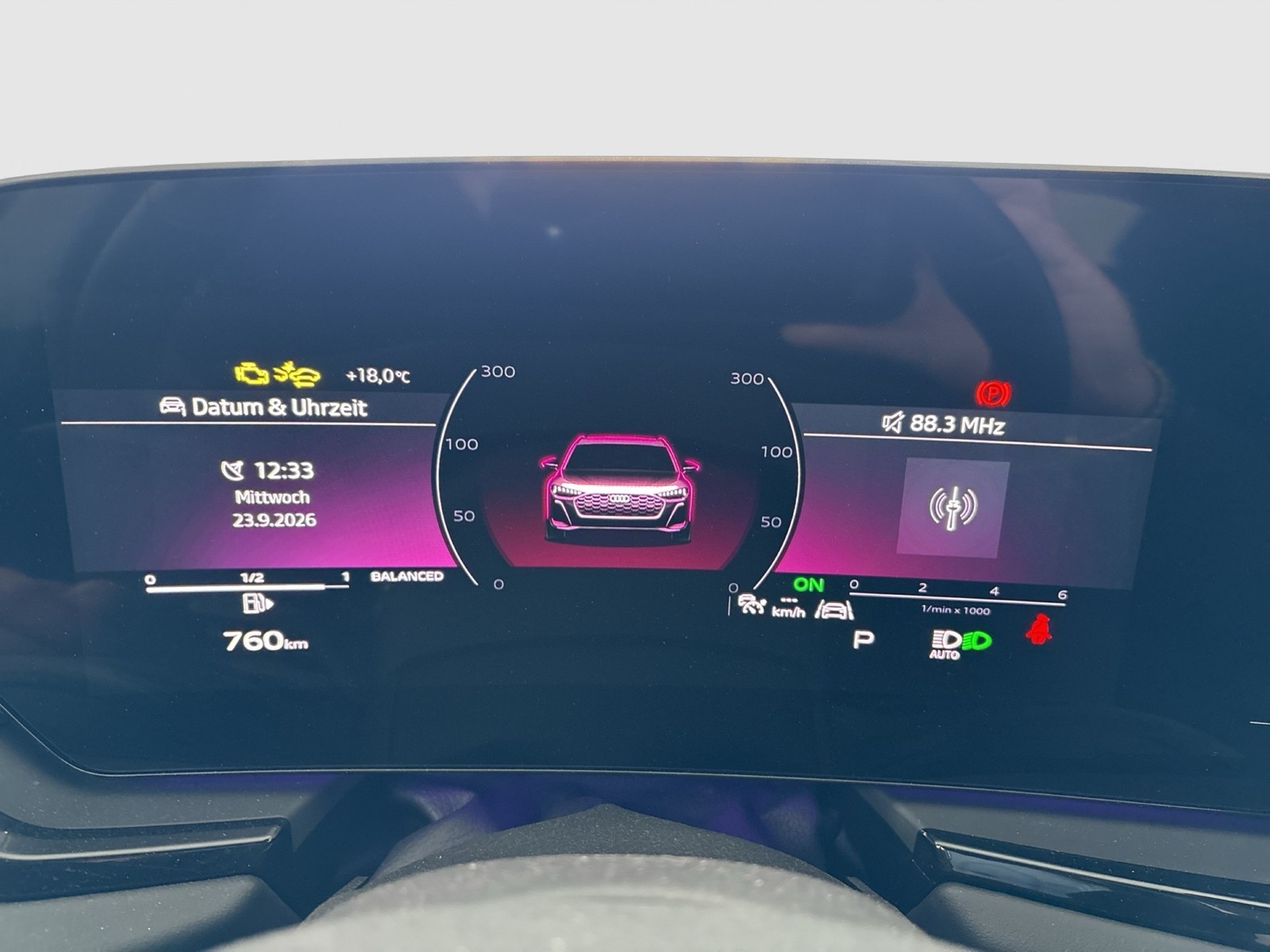 Audi A5 Avant quattro PANO AHK CAM ACC LM18 E-KLAPPE