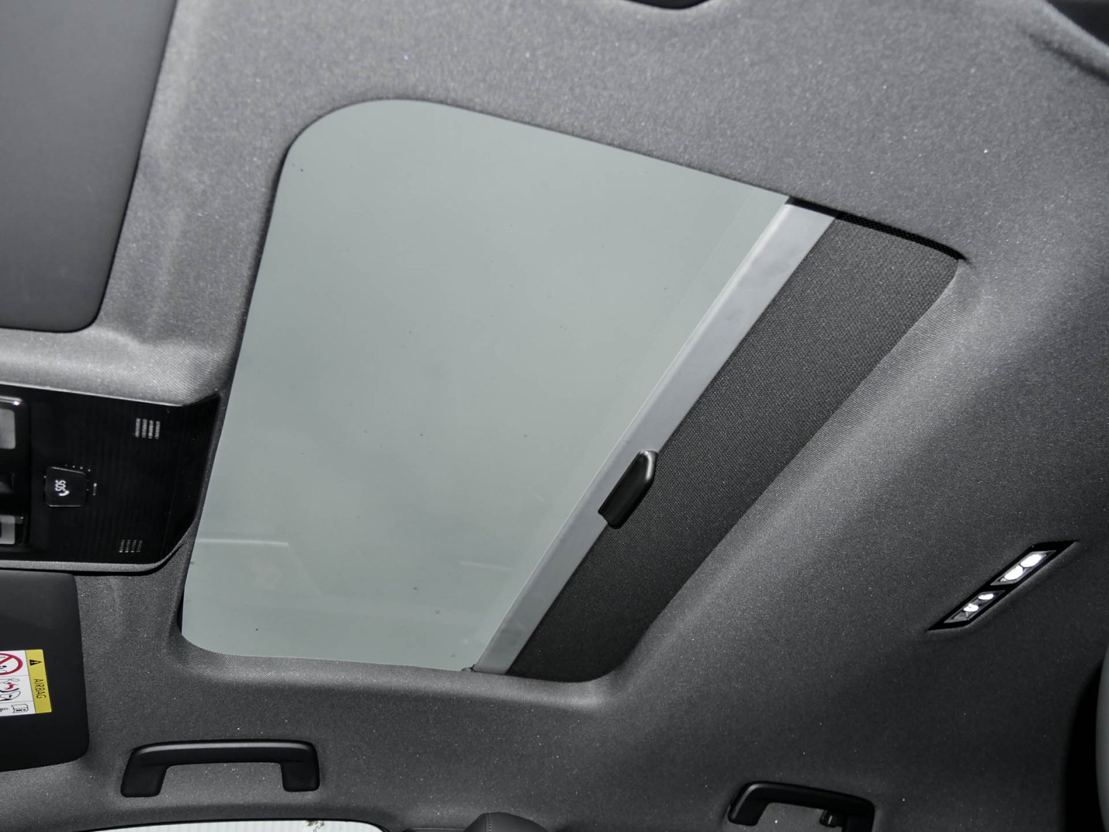 Volkswagen Golf VIII 1.5 eTSI EDITION 50 PANO CAM ACC LM18