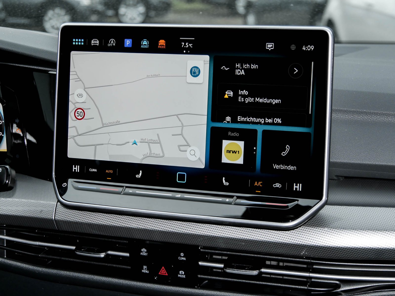 Volkswagen Golf VIII 1.5 eTSI EDITION 50 PANO CAM ACC LM18