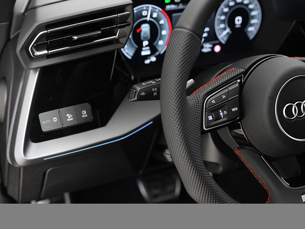 Audi A3 Sportback TFSI e S tronic S Line KlimatisierungspaketPlus+Dachreling+AudiSoundsystem