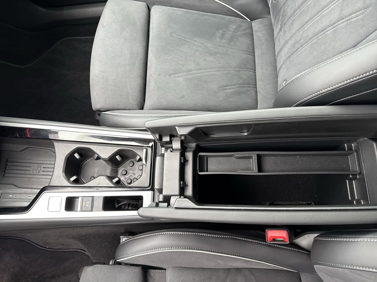 Volkswagen Passat Variant 1.5 HYBRID ELEGANCE NEUES MODELL