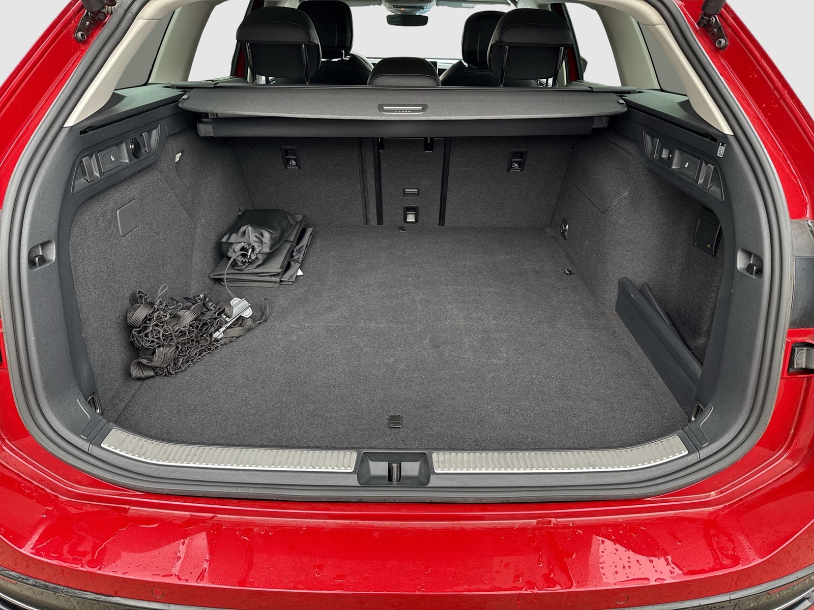 Volkswagen Passat Variant 1.5 HYBRID ELEGANCE NEUES MODELL