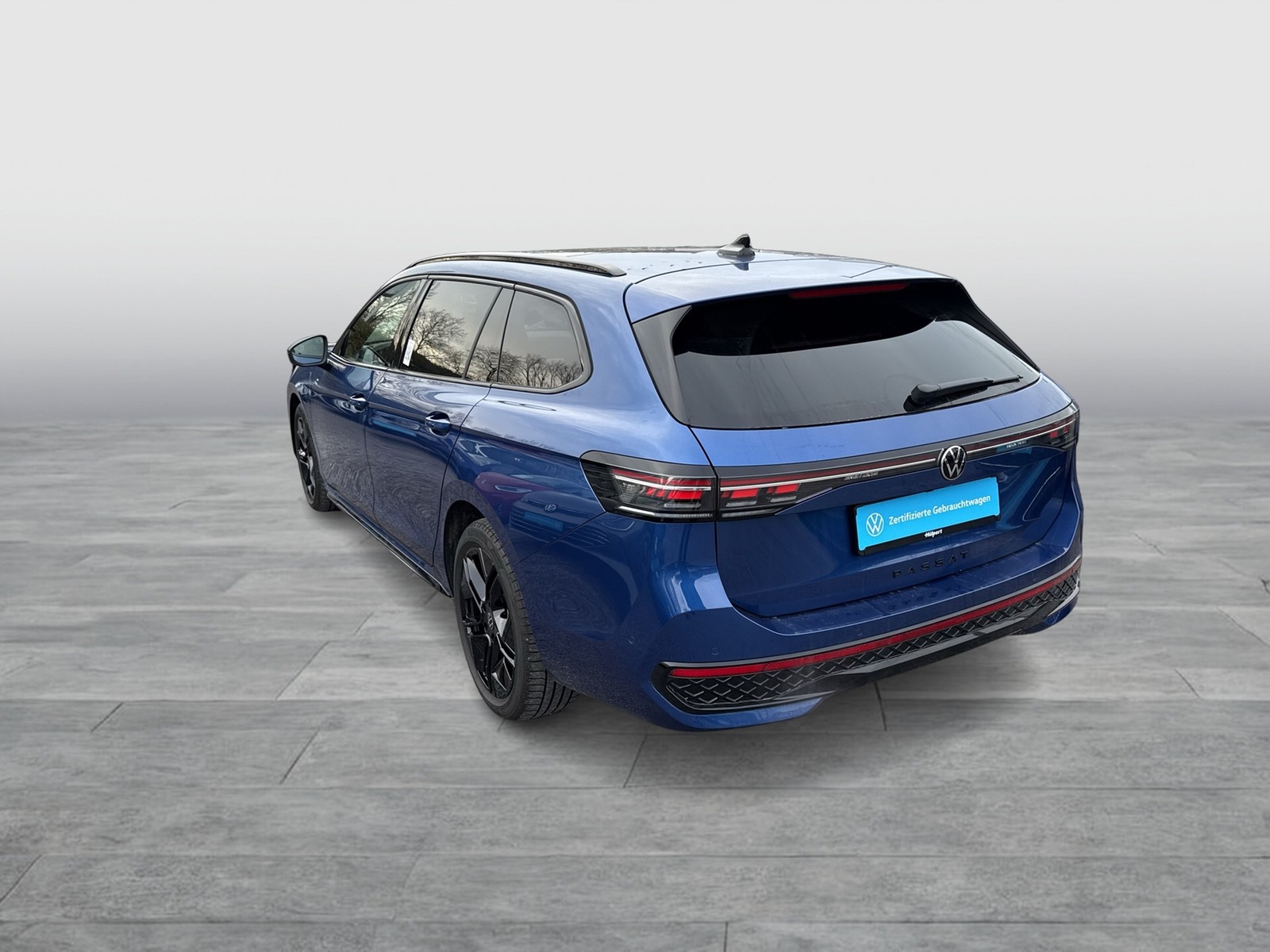 Volkswagen Passat Variant 1.5 HYBRID R-LINE NEUESMODELL AHK