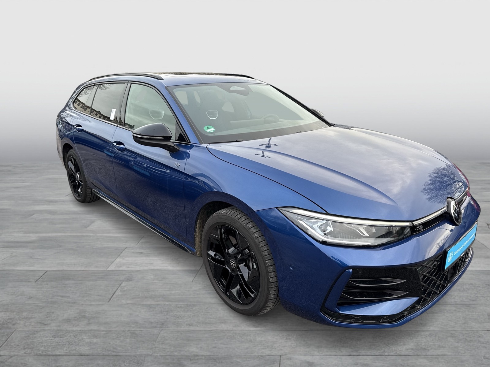 Volkswagen Passat Variant 1.5 HYBRID R-LINE NEUESMODELL AHK