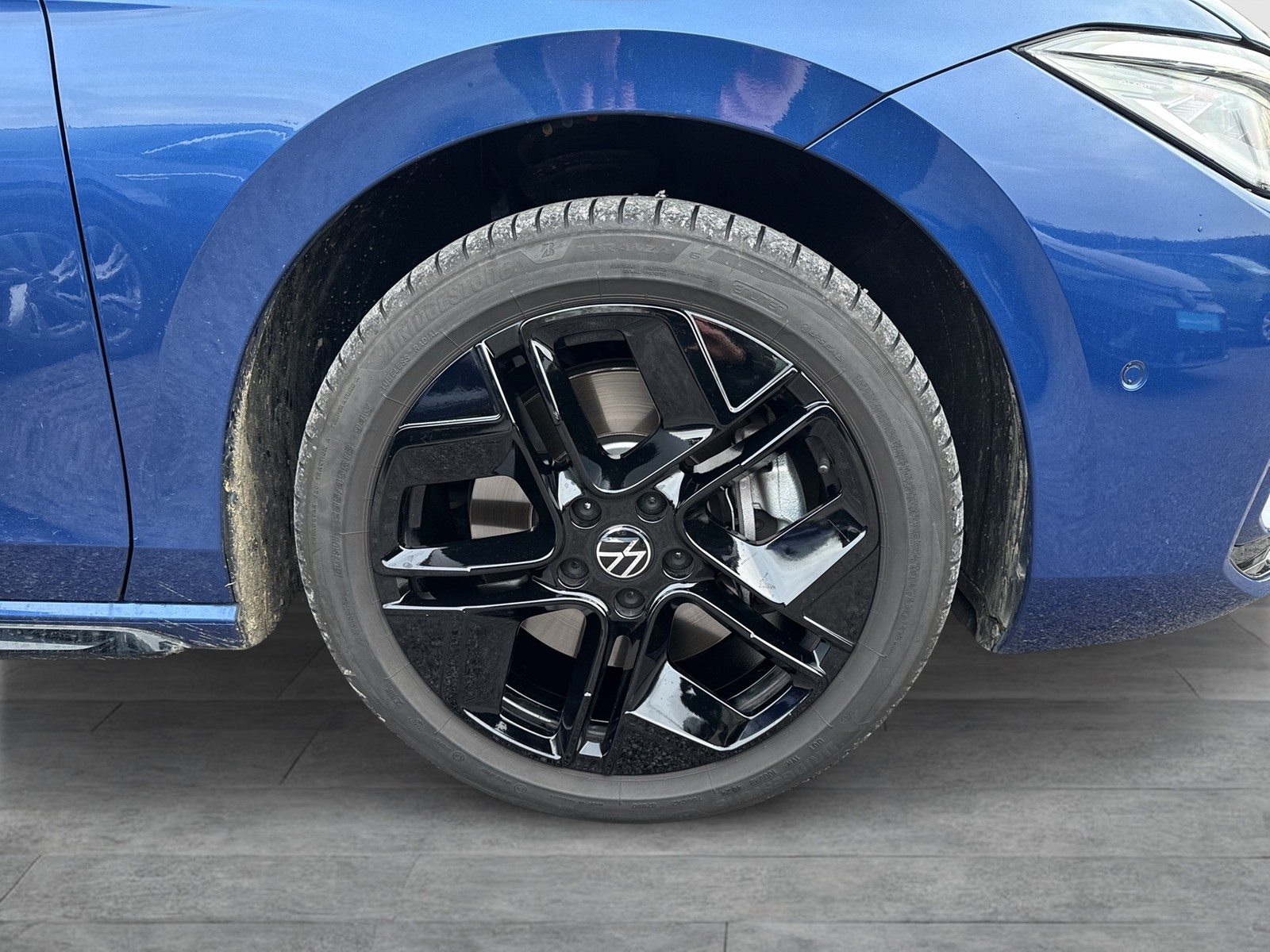 Volkswagen Passat Variant 1.5 HYBRID R-LINE NEUESMODELL AHK