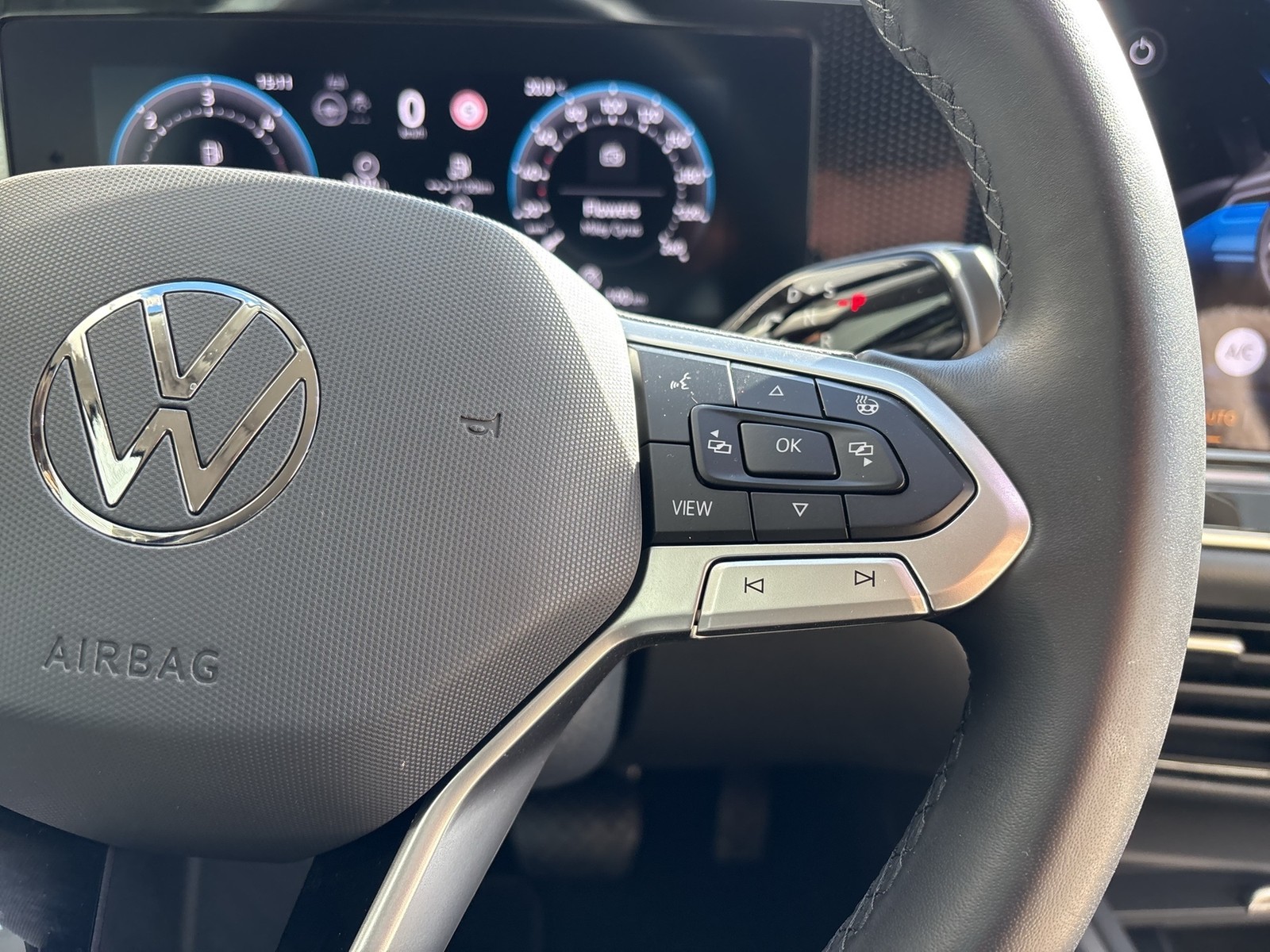 Volkswagen Passat Variant 2.0 BUSINESS CAM ACC EKLAPPE NAVI