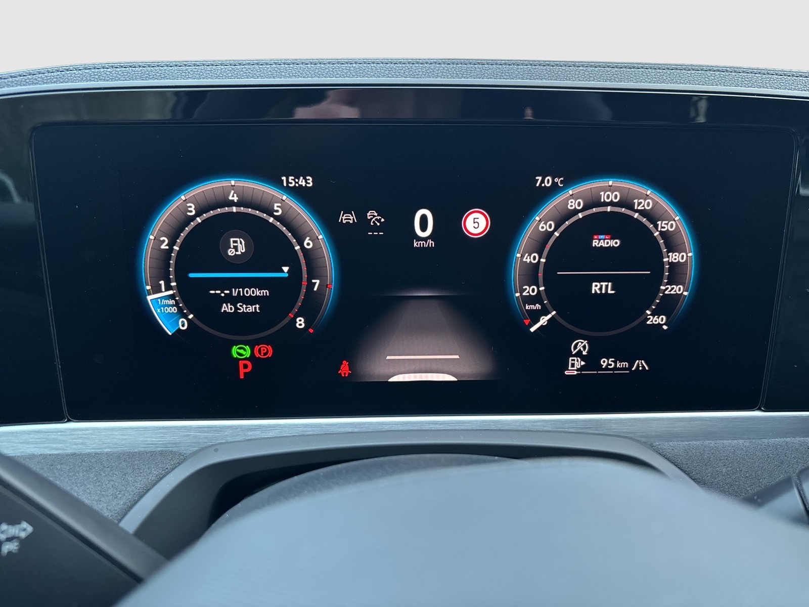 Volkswagen Passat Variant 2.0 R-LINE 4X4 NEUESMODELL AHK 19Z