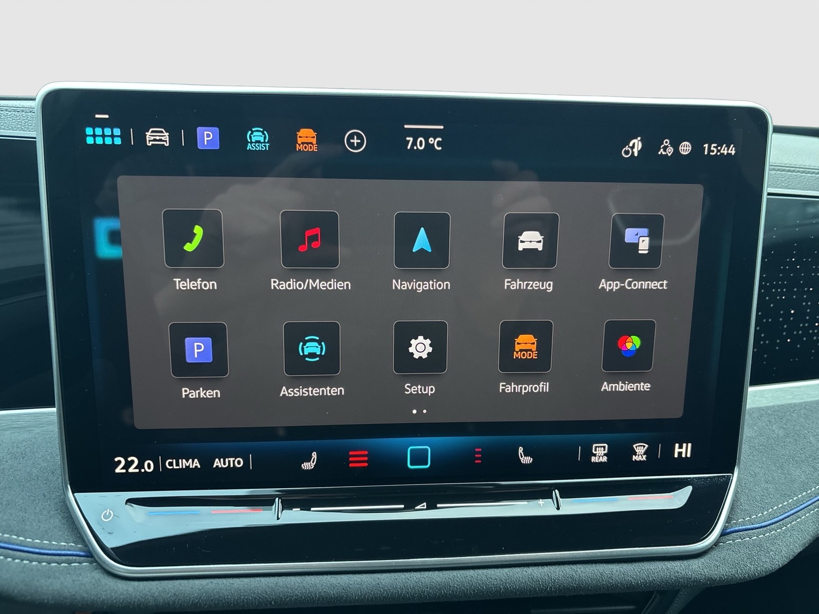 Volkswagen Passat Variant 2.0 R-LINE 4X4 NEUESMODELL AHK 19Z