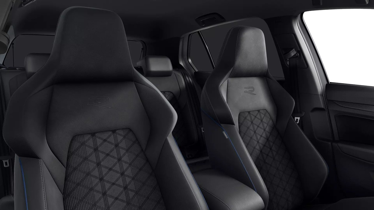 Volkswagen Golf VIII 1.5 R-LINE FACELIFT CAM ACC CARPLAY