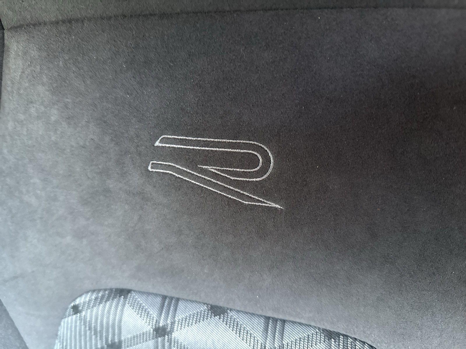 Volkswagen Golf VIII 1.5 R-LINE FACELIFT CAM ACC CARPLAY