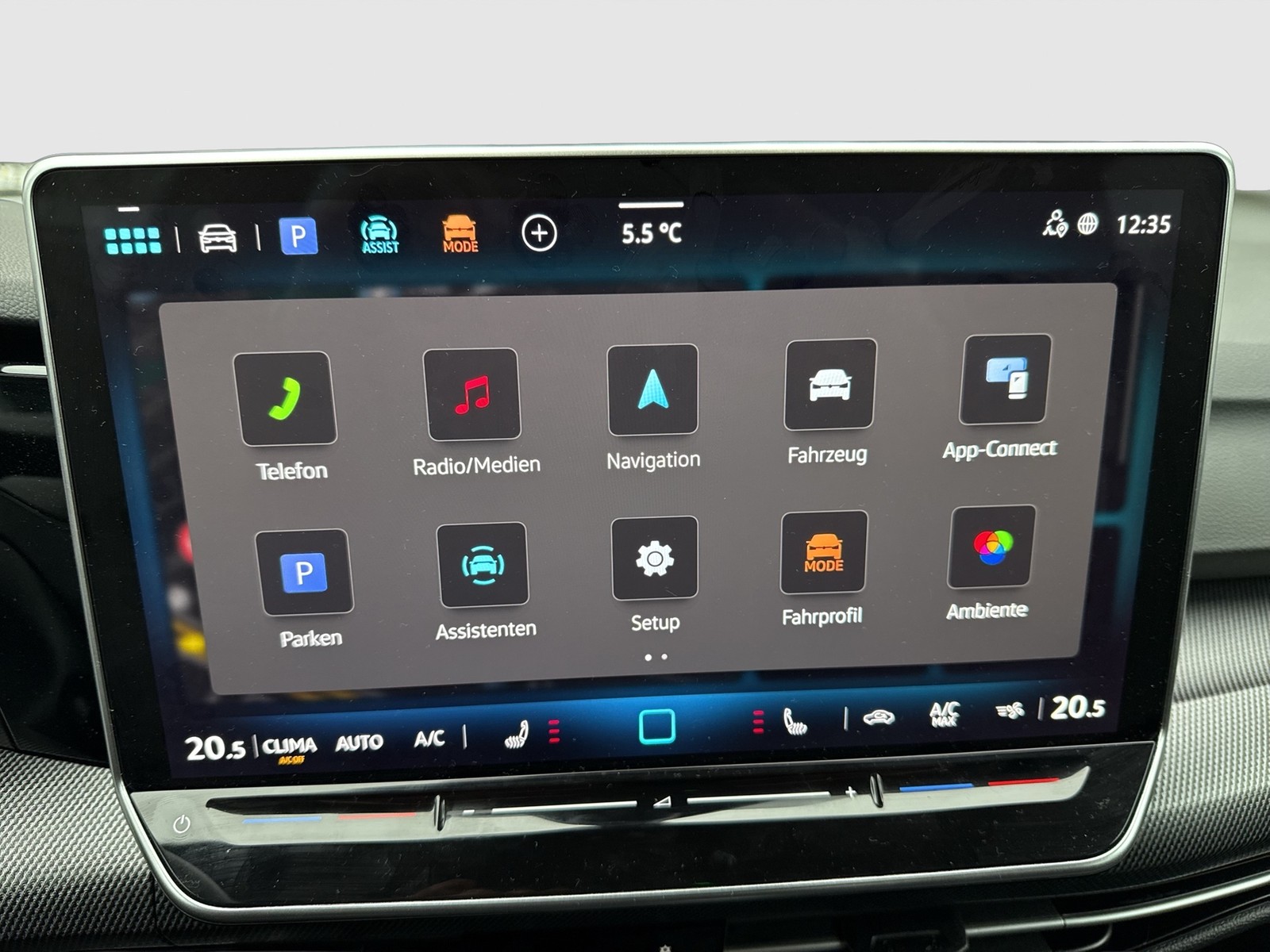 Volkswagen Golf VIII 1.5 R-LINE FACELIFT CAM ACC LM18 NAVI