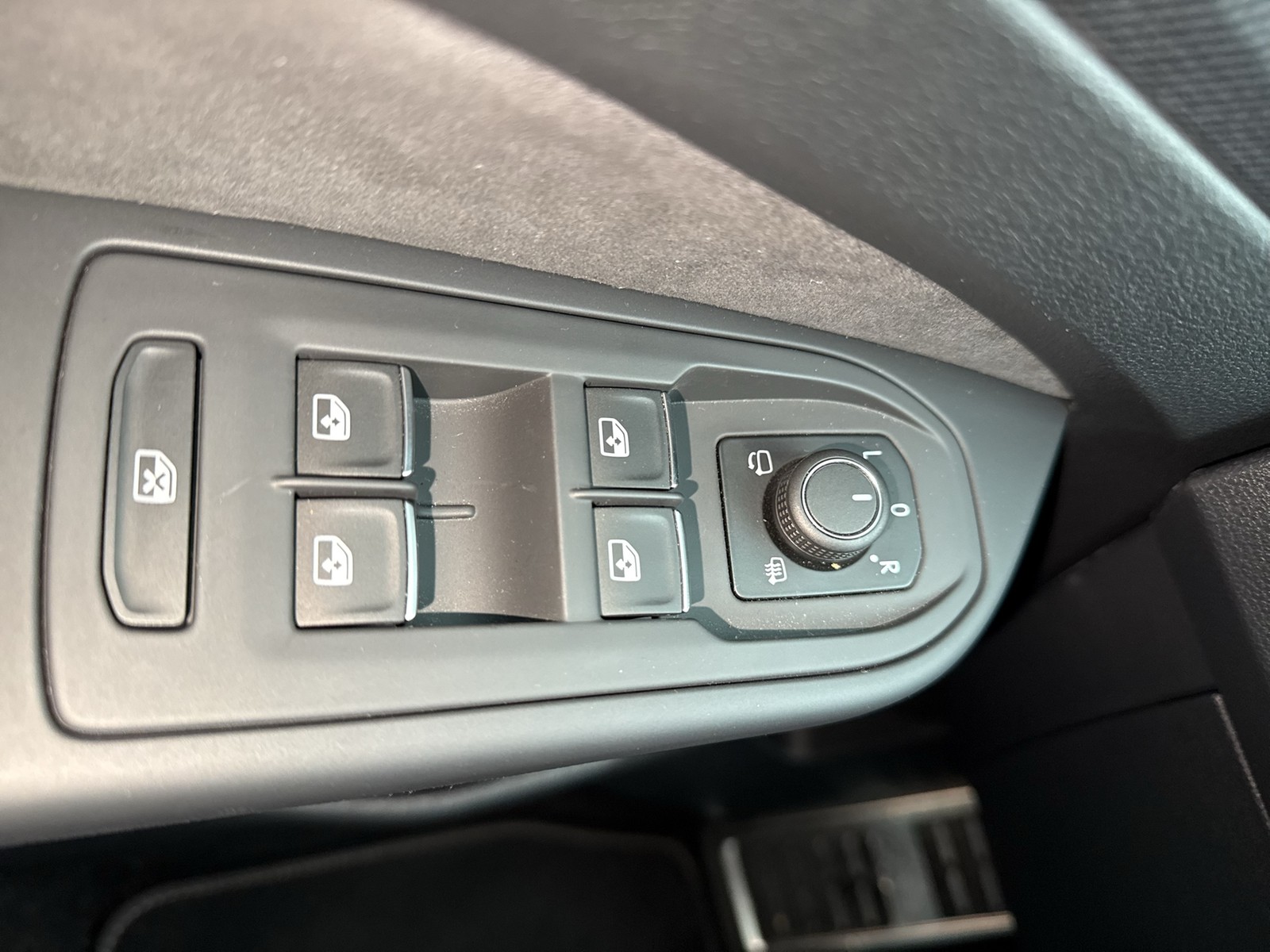 Volkswagen Golf Variant VIII 1.5 R-LINE FACELIFT CAM ACC