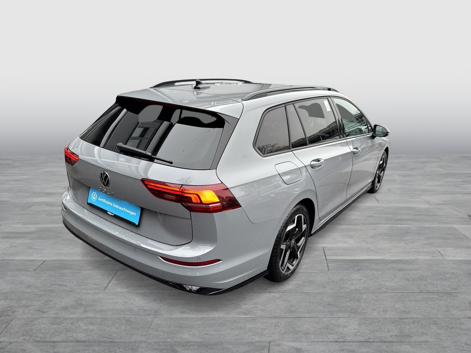 Volkswagen Golf Variant VIII 1.5 R-LINE FACELIFT CAM ACC