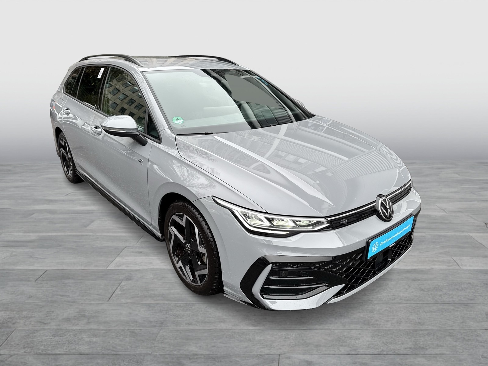 Volkswagen Golf Variant VIII 1.5 R-LINE FACELIFT CAM ACC