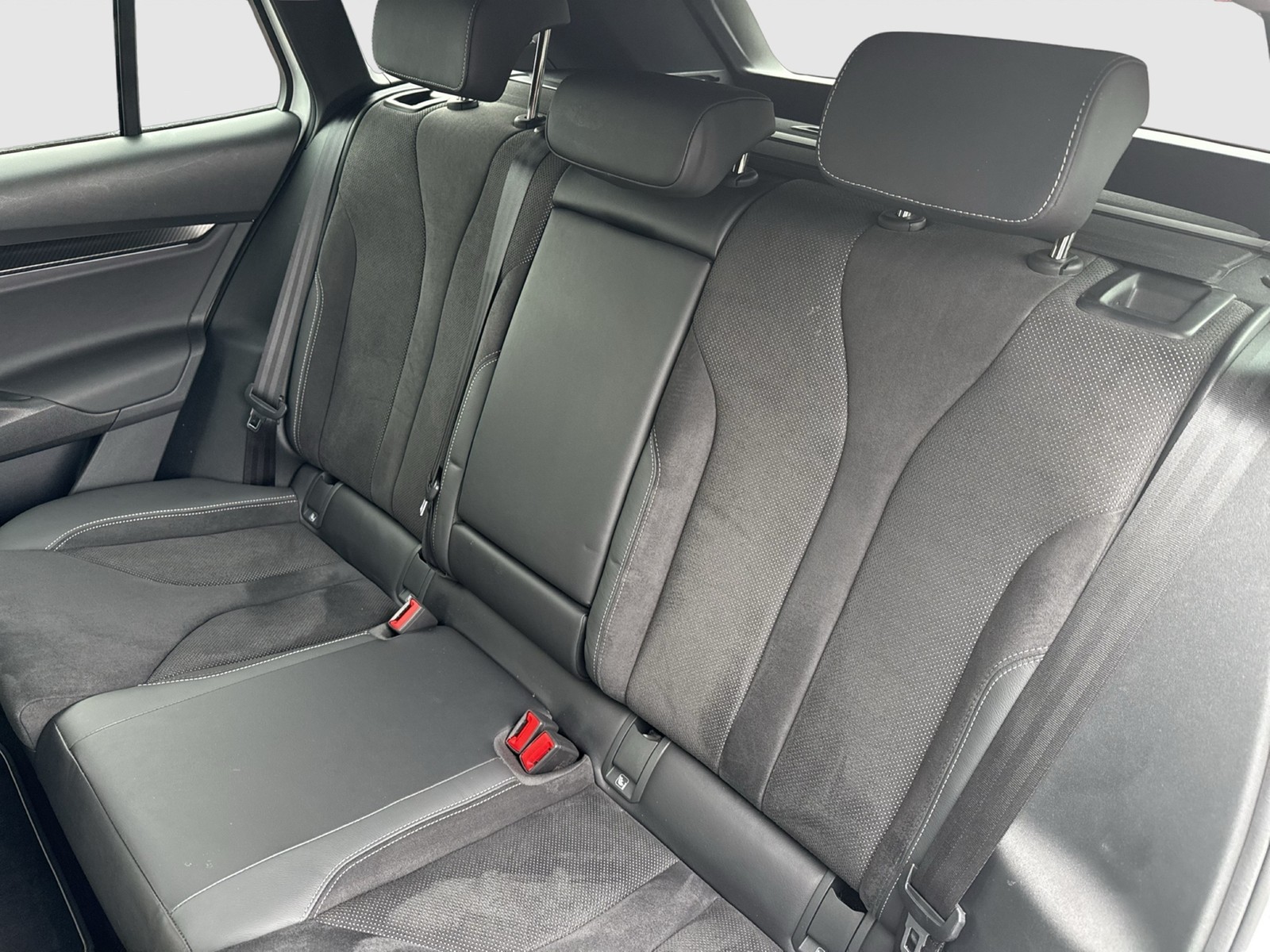 Skoda Enyaq 80 SPORTLINE WÄRMEPUMPE 360°CAM ACC LM20