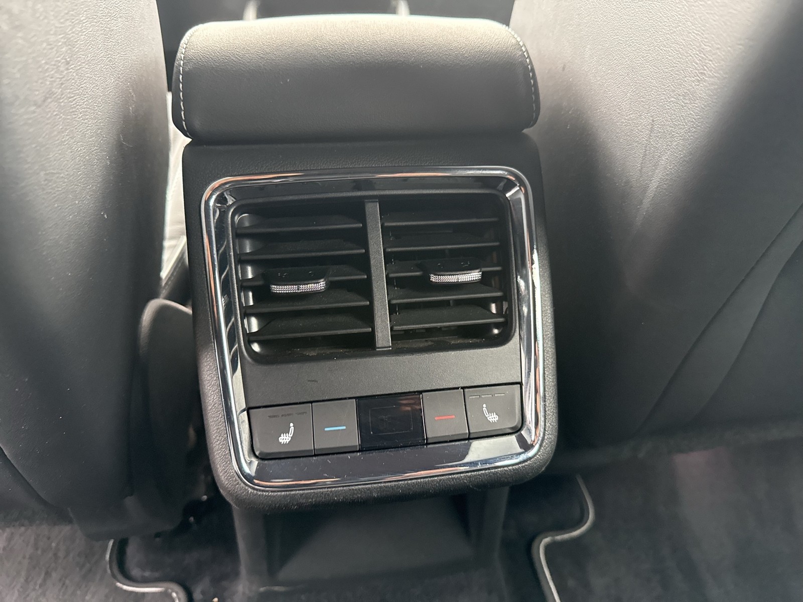 Skoda Enyaq 80 SPORTLINE WÄRMEPUMPE 360°CAM ACC LM20