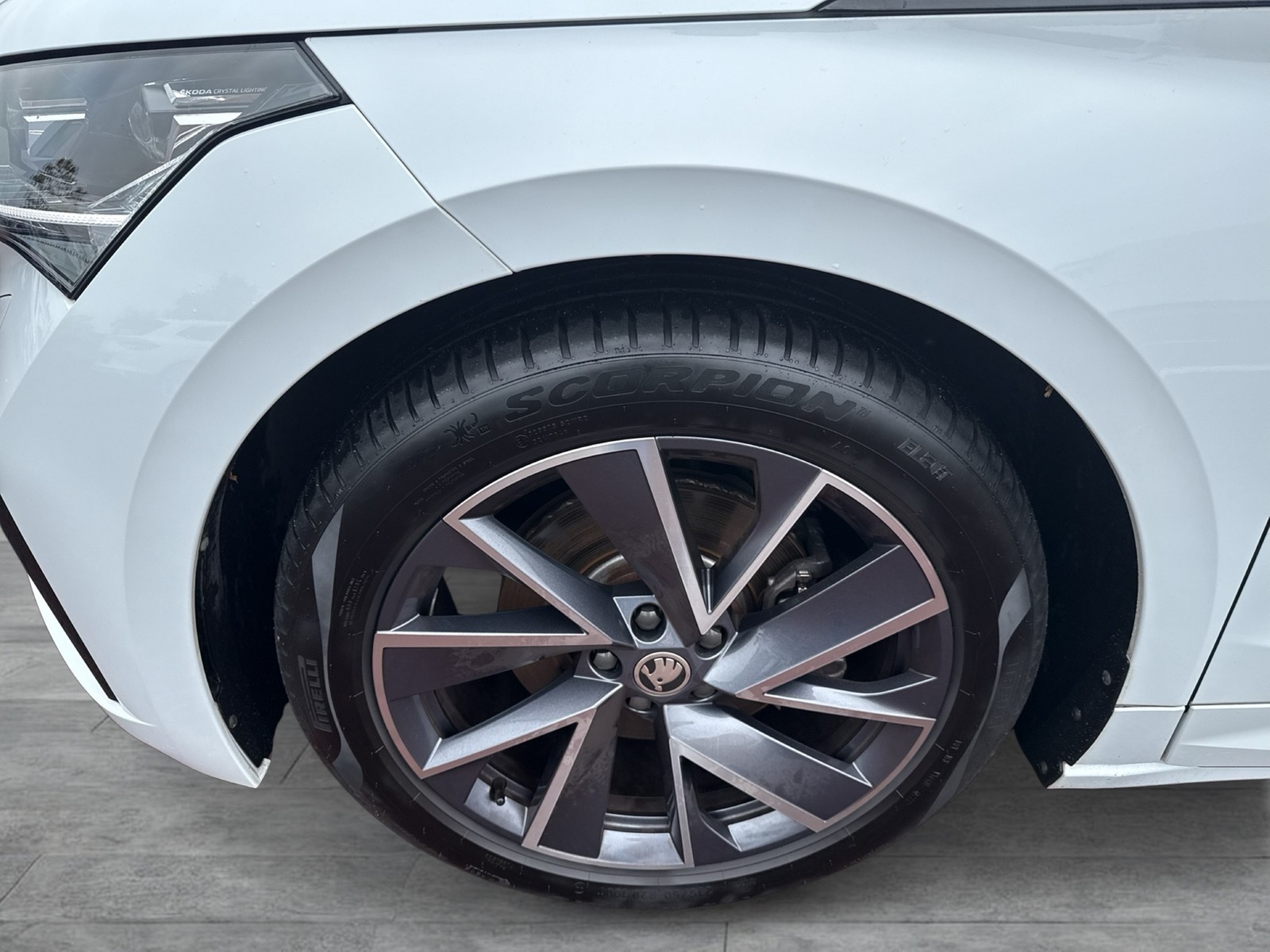 Skoda Enyaq 80 SPORTLINE WÄRMEPUMPE 360°CAM ACC LM20
