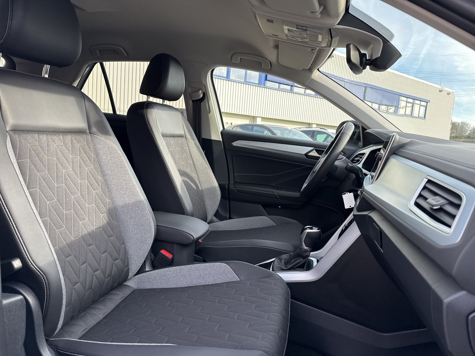 Volkswagen T-Roc 2.0 GOAL AHK CAM ACC LM17 NAVI SITZHEIZUNG