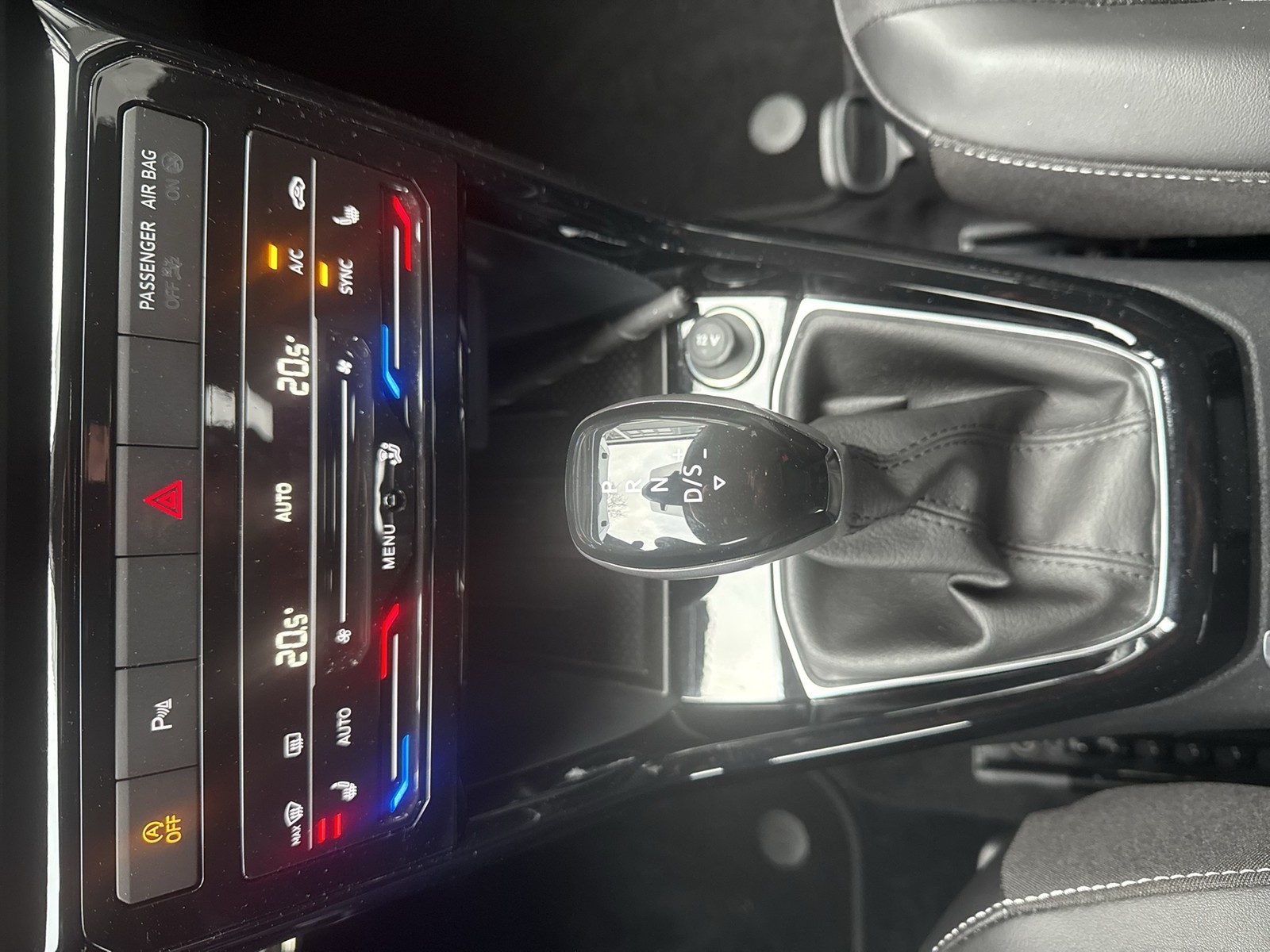 Volkswagen T-Cross 1.5 GOAL CAM ACC CARPLAY ALU SITZHEIZUNG