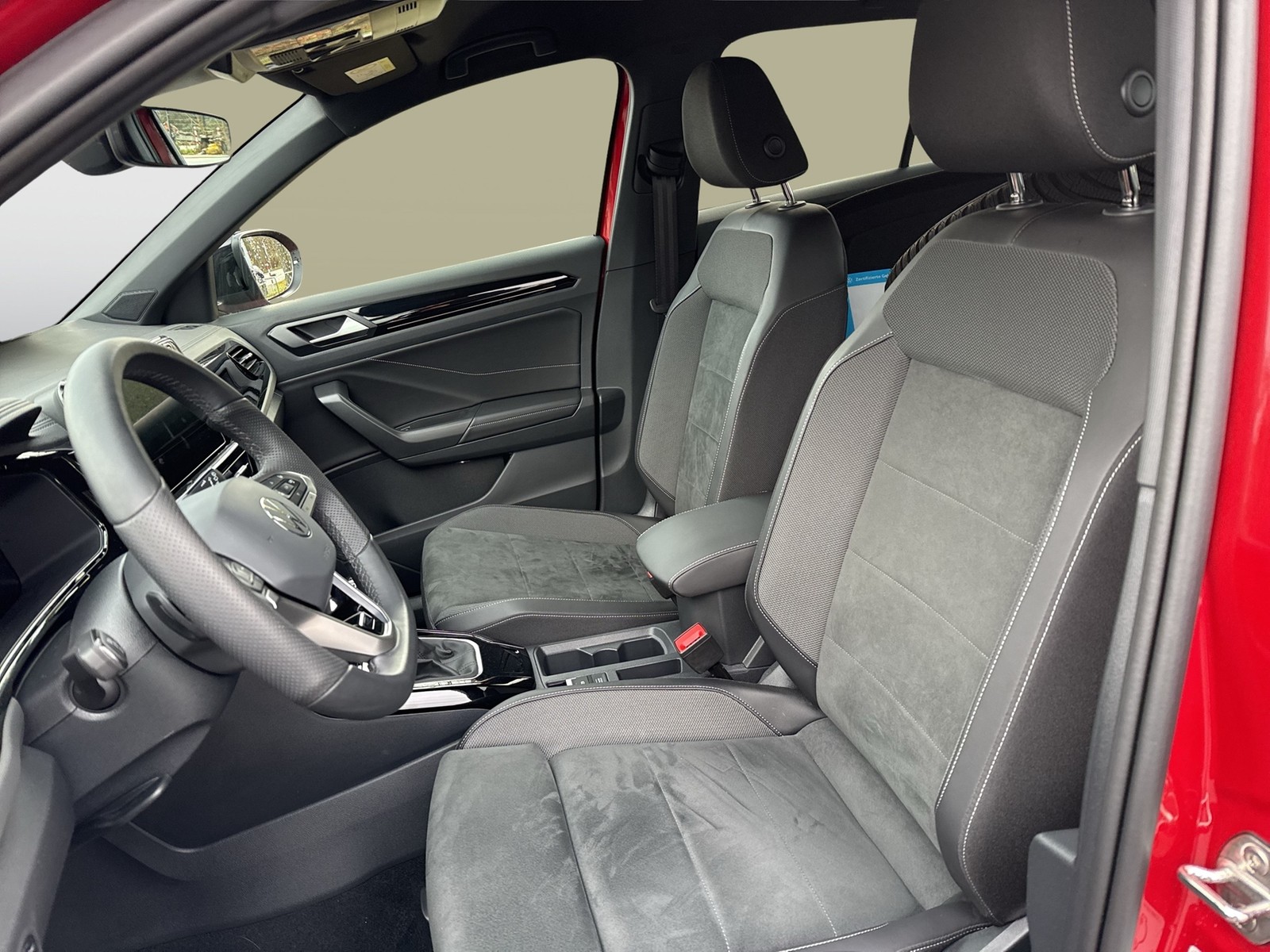 Volkswagen T-Roc 2.0 R-LINE BLACKSTYLE ACC 18Z NAVI CARPLAY