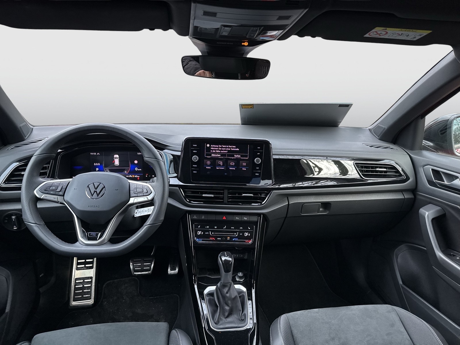 Volkswagen T-Roc 2.0 R-LINE BLACKSTYLE ACC 18Z NAVI CARPLAY