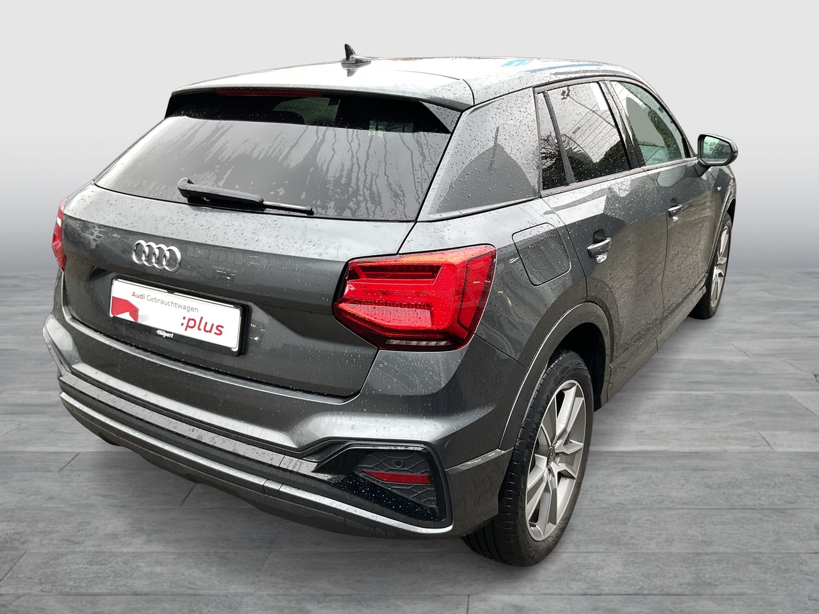 Audi Q2 35 S LINE BLACKPAK PANO AHK LM18 CARPLAY