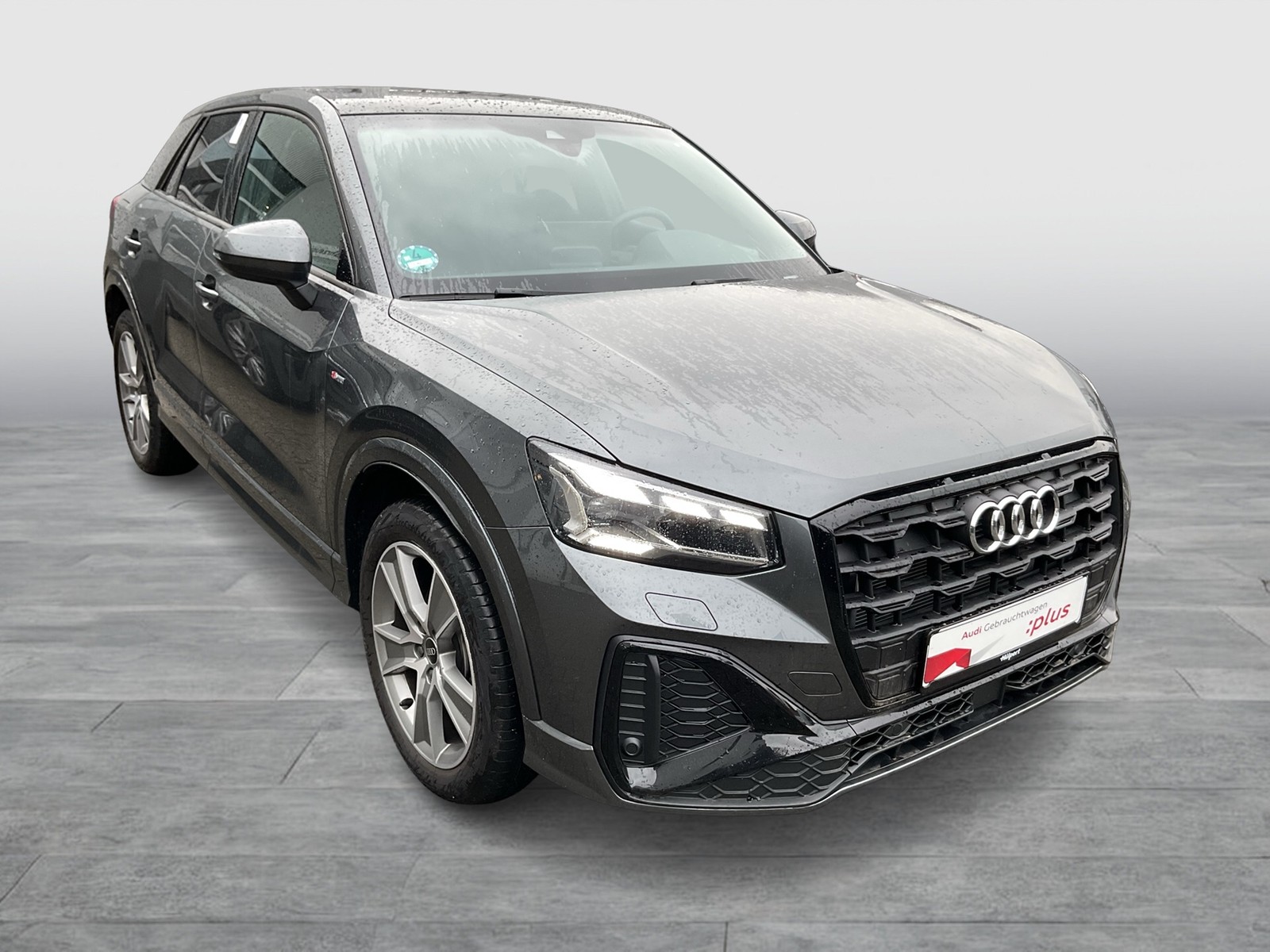 Audi Q2 35 S LINE BLACKPAK PANO AHK LM18 CARPLAY