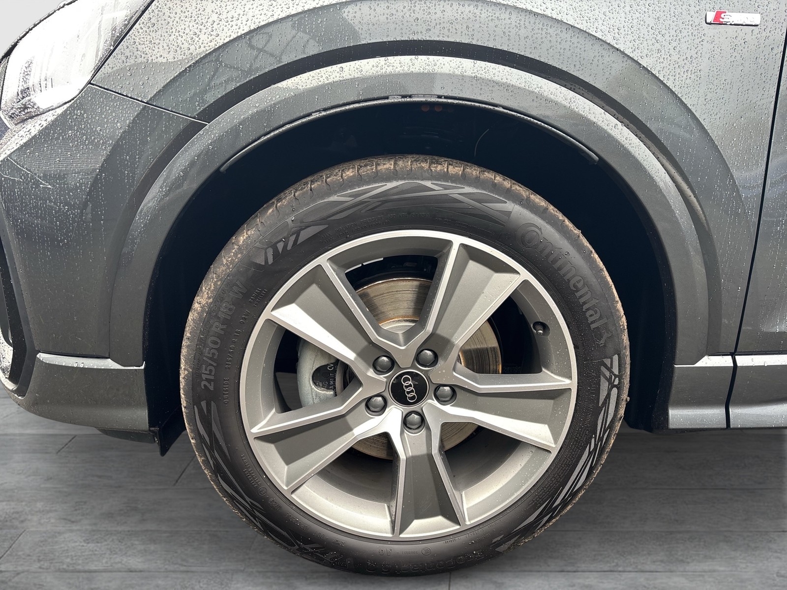 Audi Q2 35 S LINE BLACKPAK PANO AHK LM18 CARPLAY