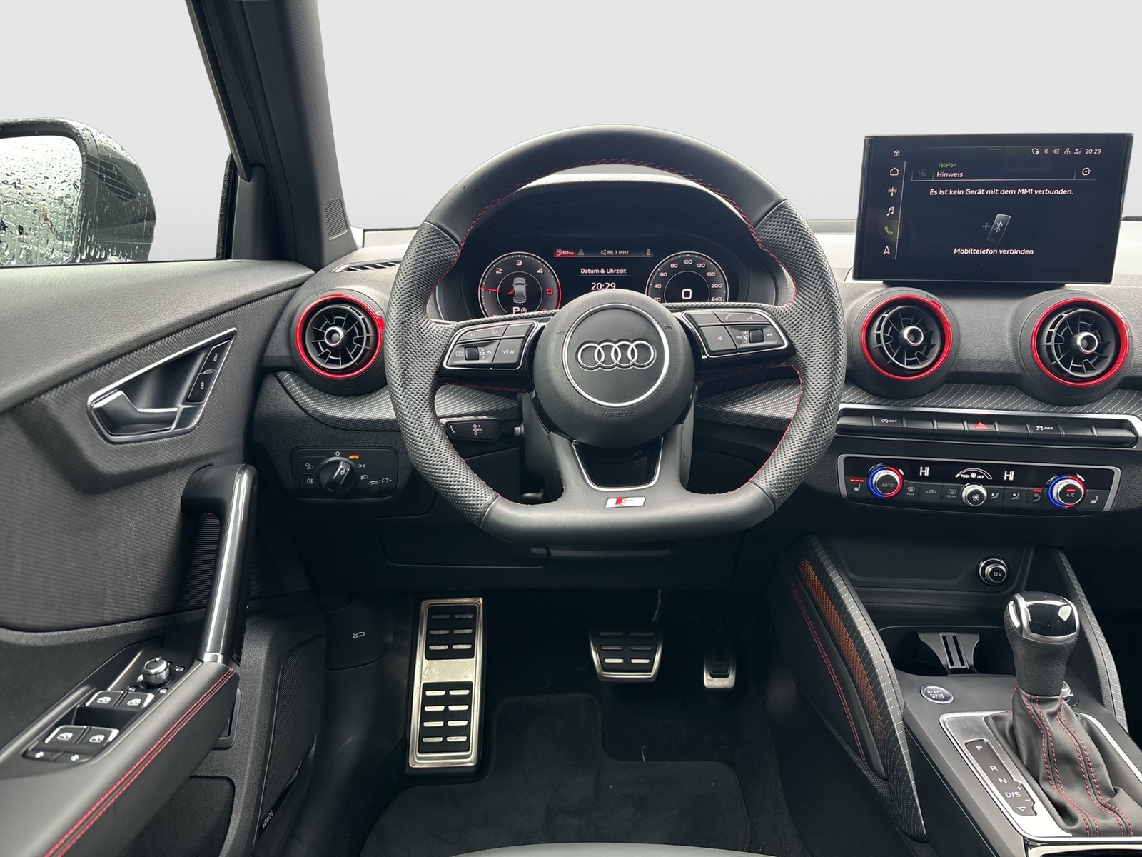 Audi Q2 35 S LINE BLACKPAK PANO AHK LM18 CARPLAY