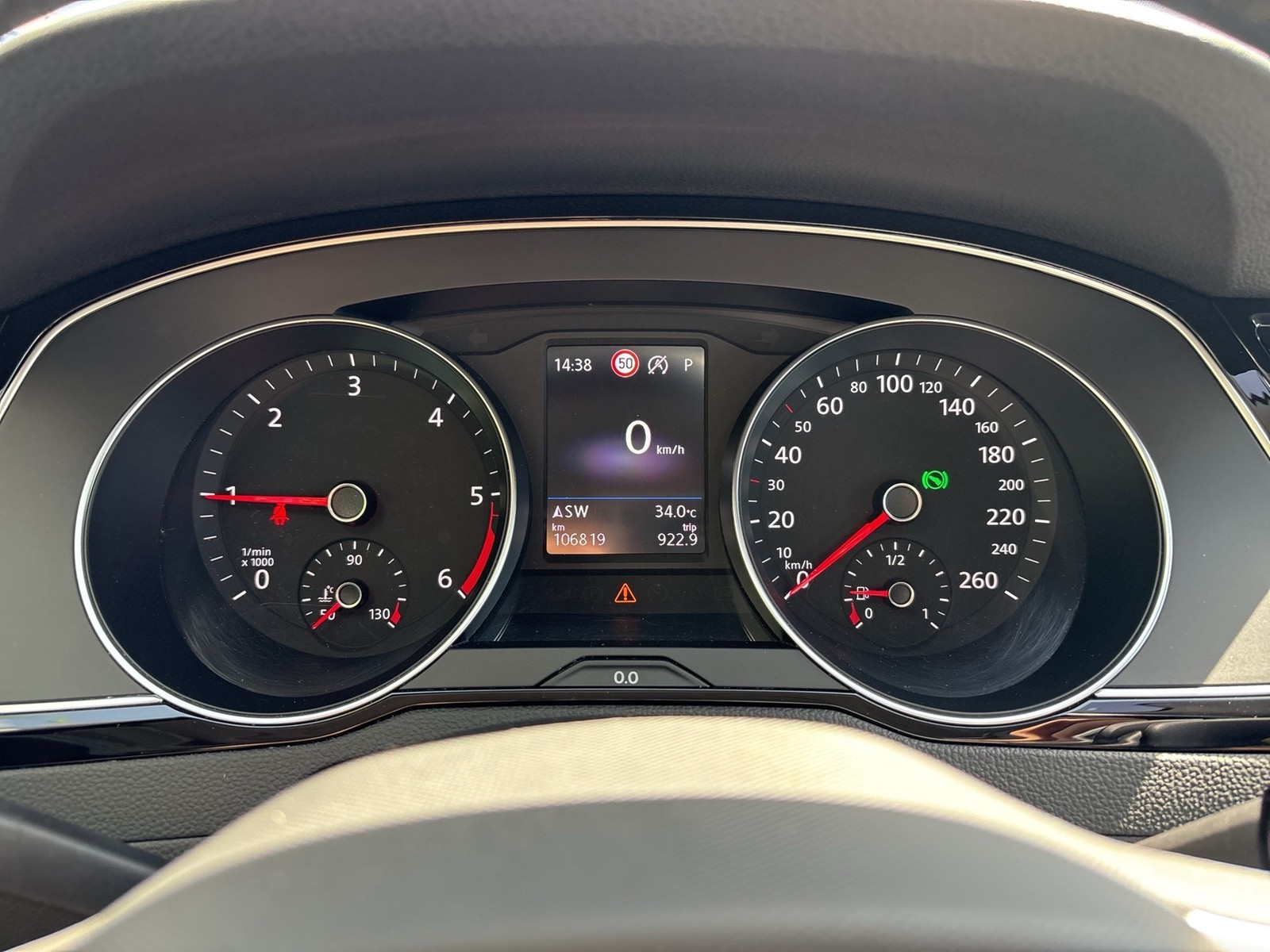 Volkswagen Passat Variant 2.0 BUSINESS AHK CAM ACC NAVI