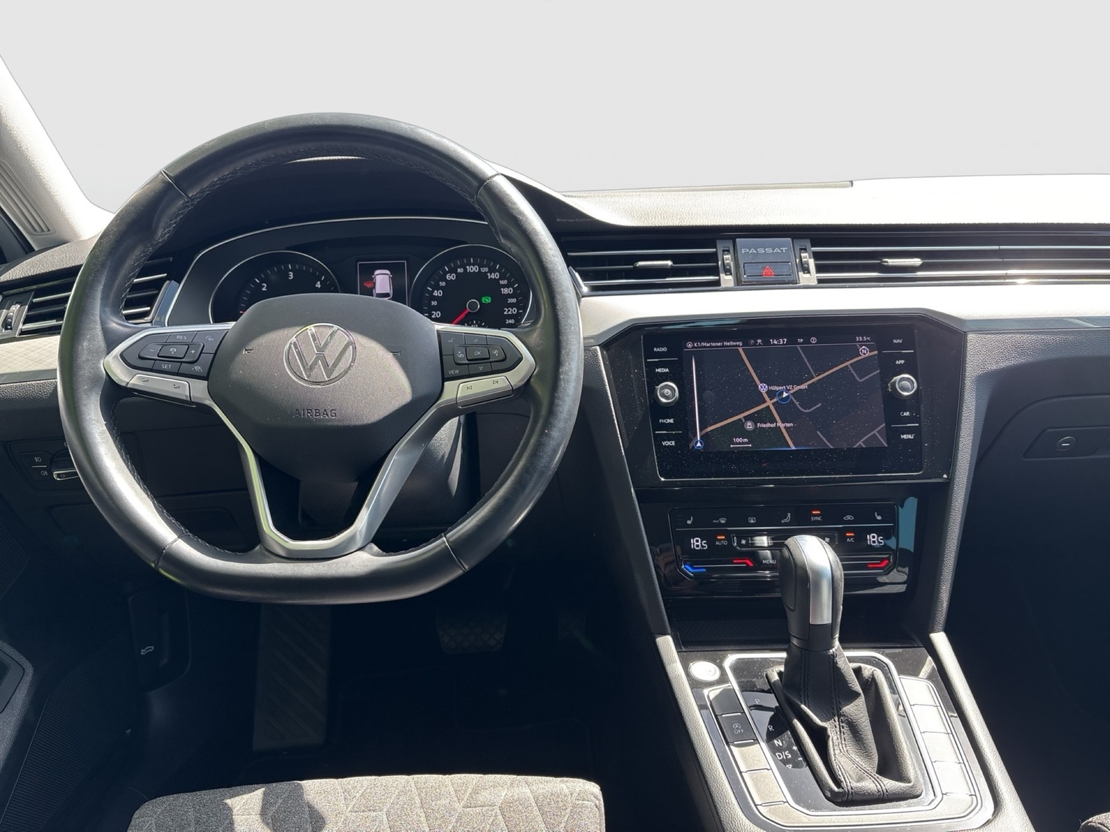 Volkswagen Passat Variant 2.0 BUSINESS AHK CAM ACC NAVI
