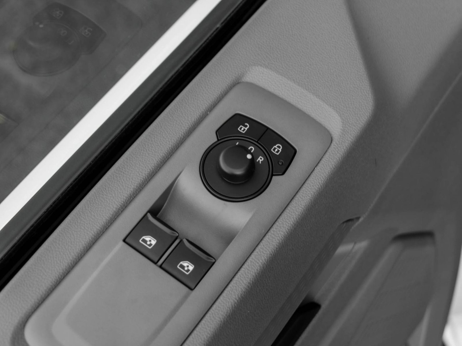 Volkswagen T7 Transporter KR KASTEN NAVI CAM AHK-VORB. KLIMA