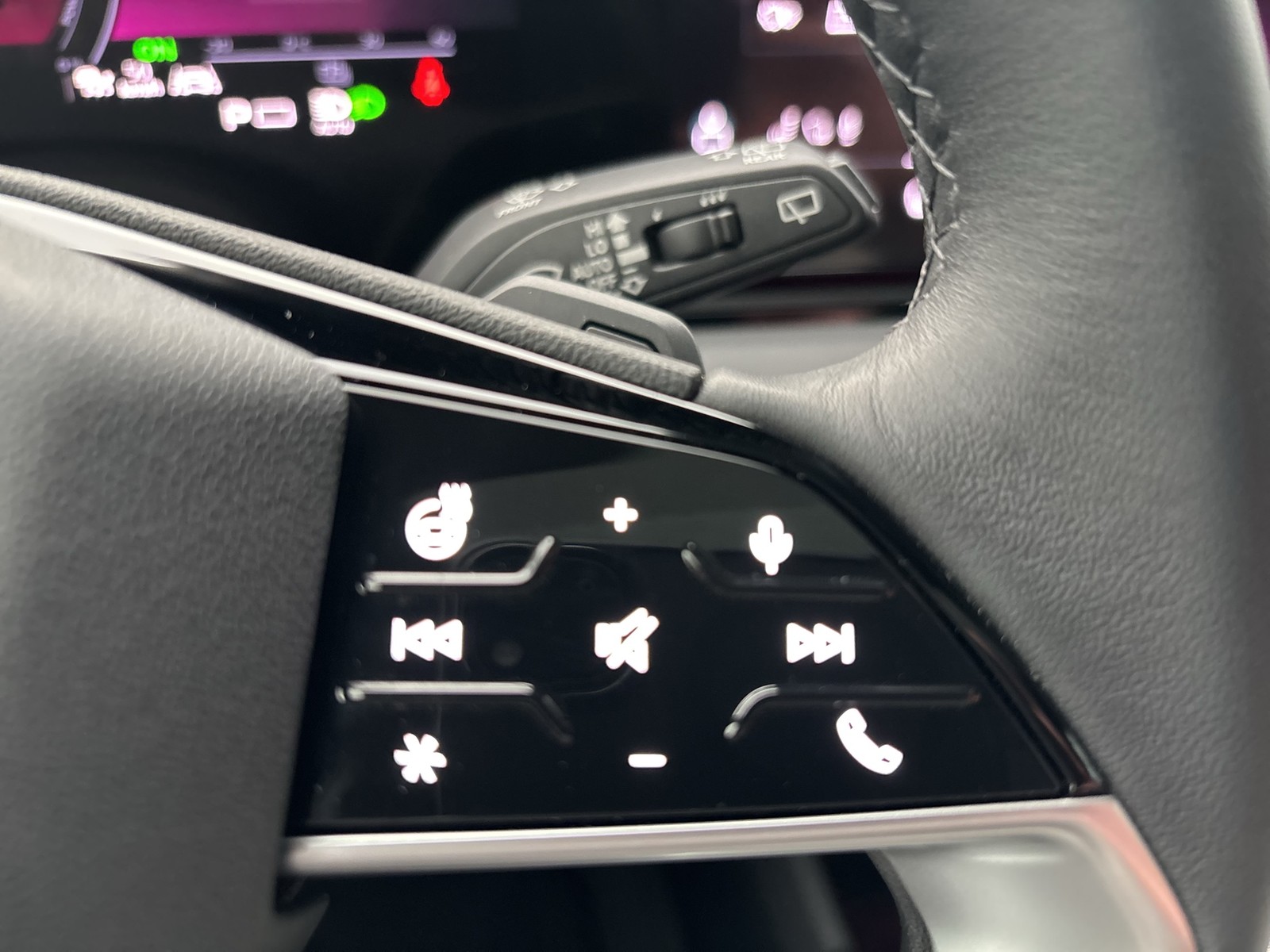 Audi A6 e-tron Avant quattro S LINE PANO B&O AHK LM21