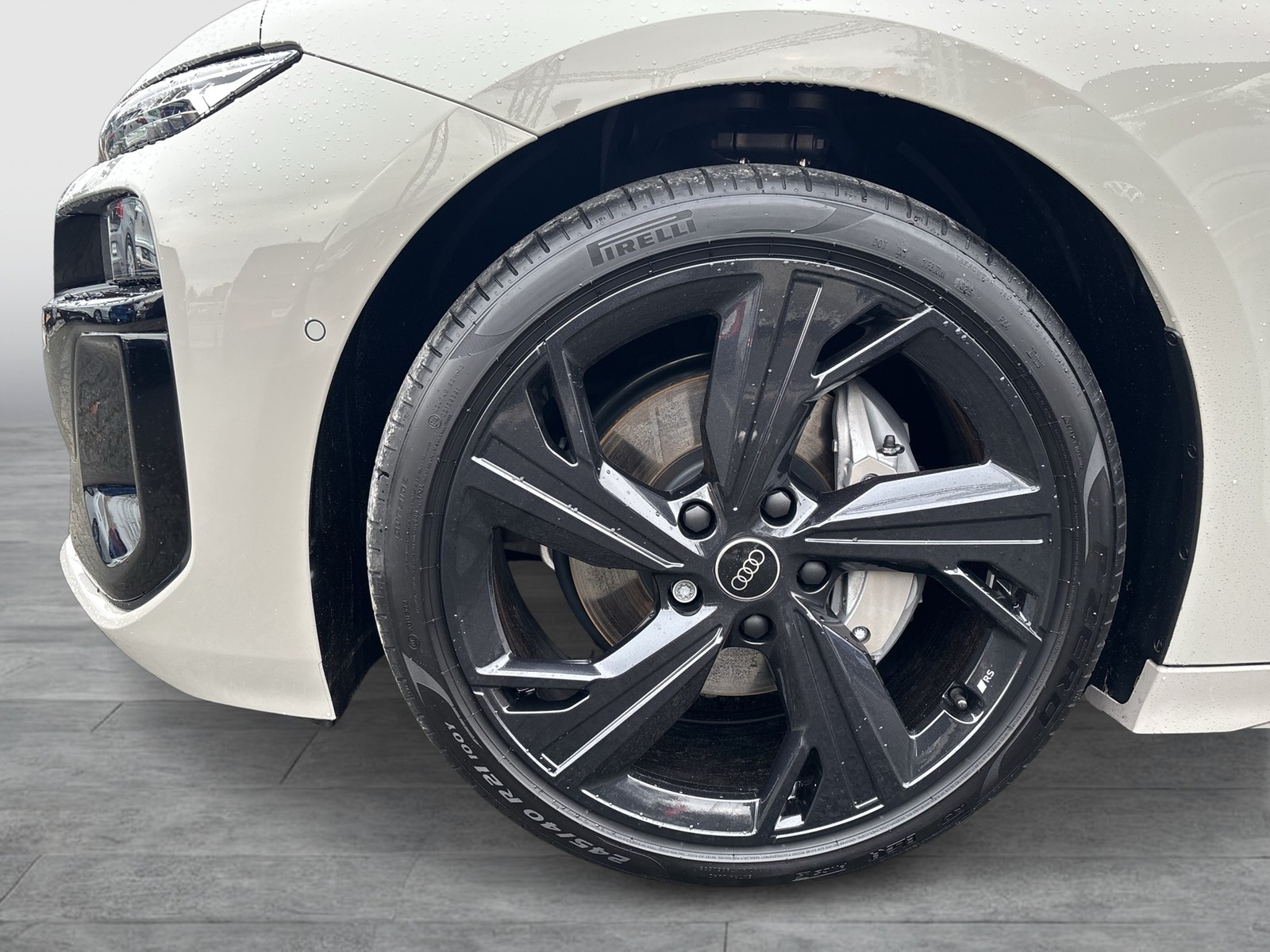 Audi A6 e-tron Avant quattro S LINE PANO B&O AHK LM21