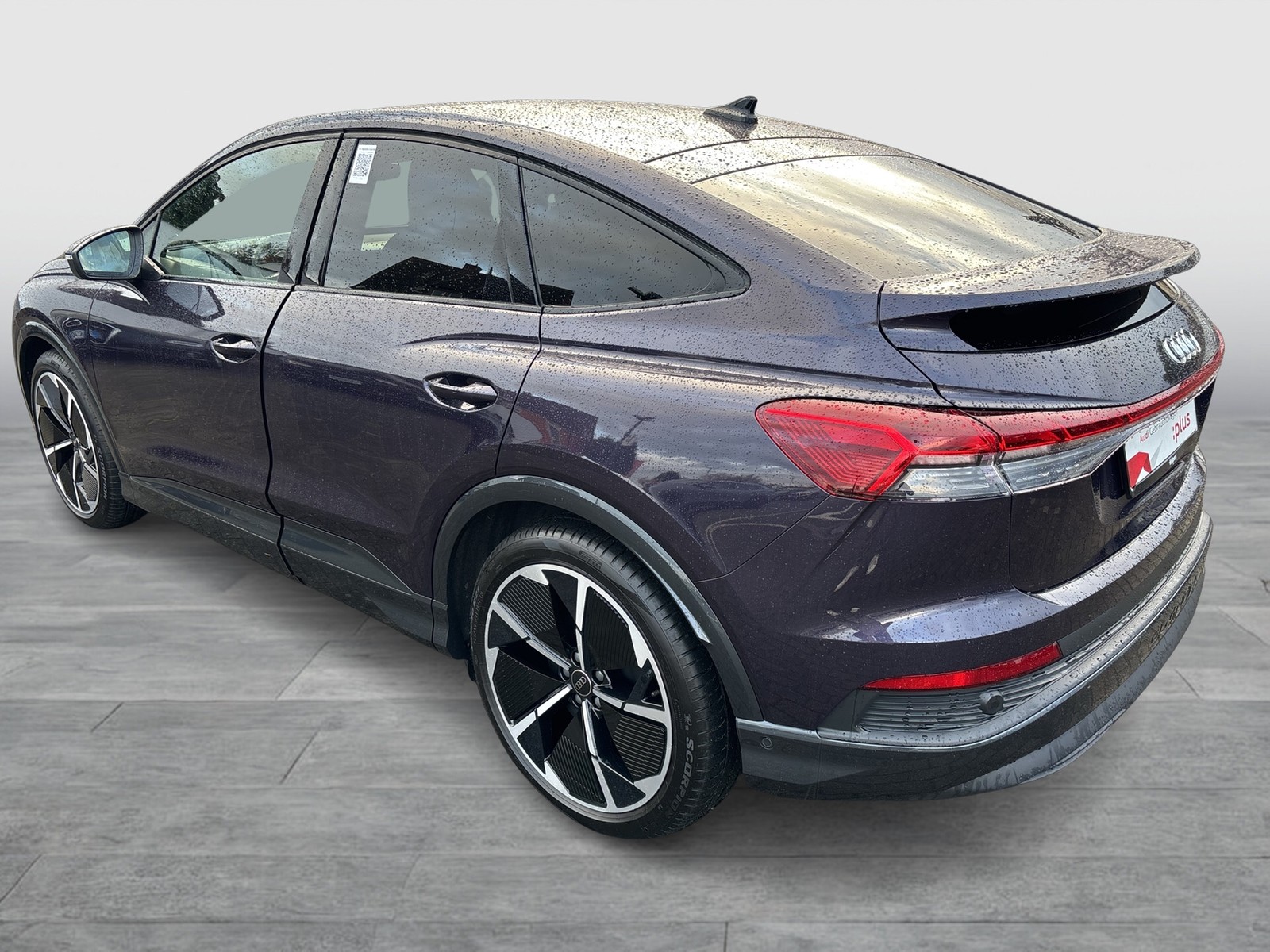 Audi Q4 e-tron Sportback 45 quattro S LINE AHK LM21