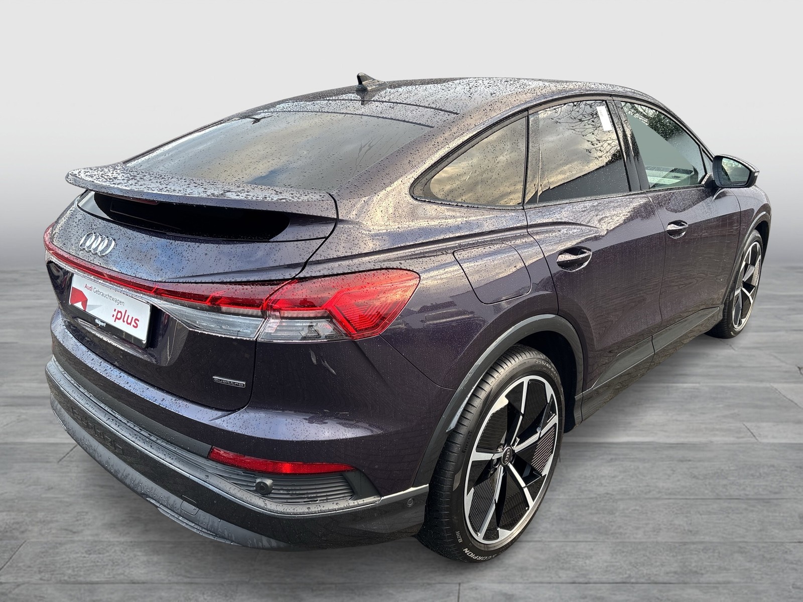 Audi Q4 e-tron Sportback 45 quattro S LINE AHK LM21