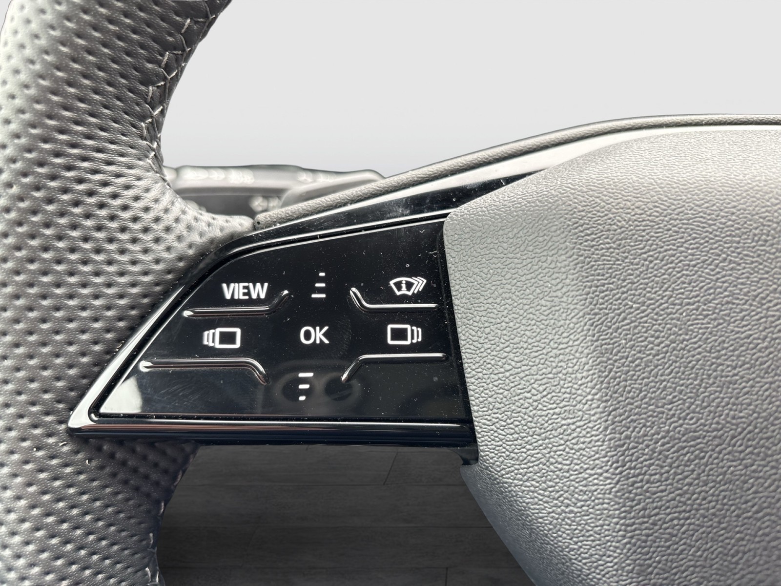 Audi A6 e-tron Avant performance S LINE LUFTFAHRWERK