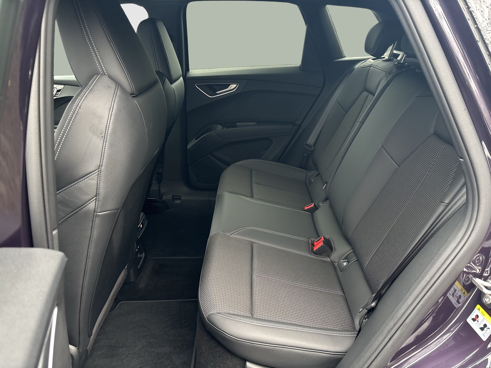 Audi Q4 e-tron 45 S LINE BLACKPAK PANO CAM ACC LM21