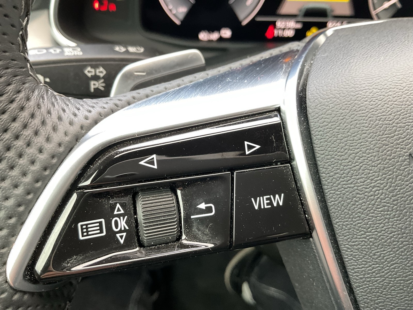 Audi A6 Avant 55 quattro HYBRID S LINE AHK CAM LM20