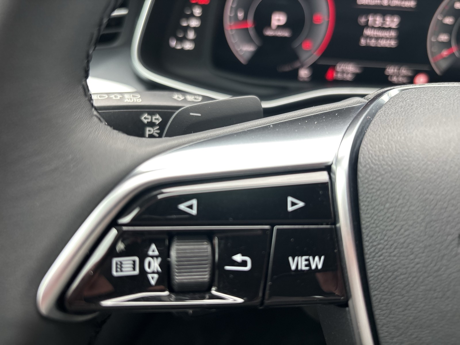 Audi A6 50 quattro advanced PANO ACC LM18 NAVI+