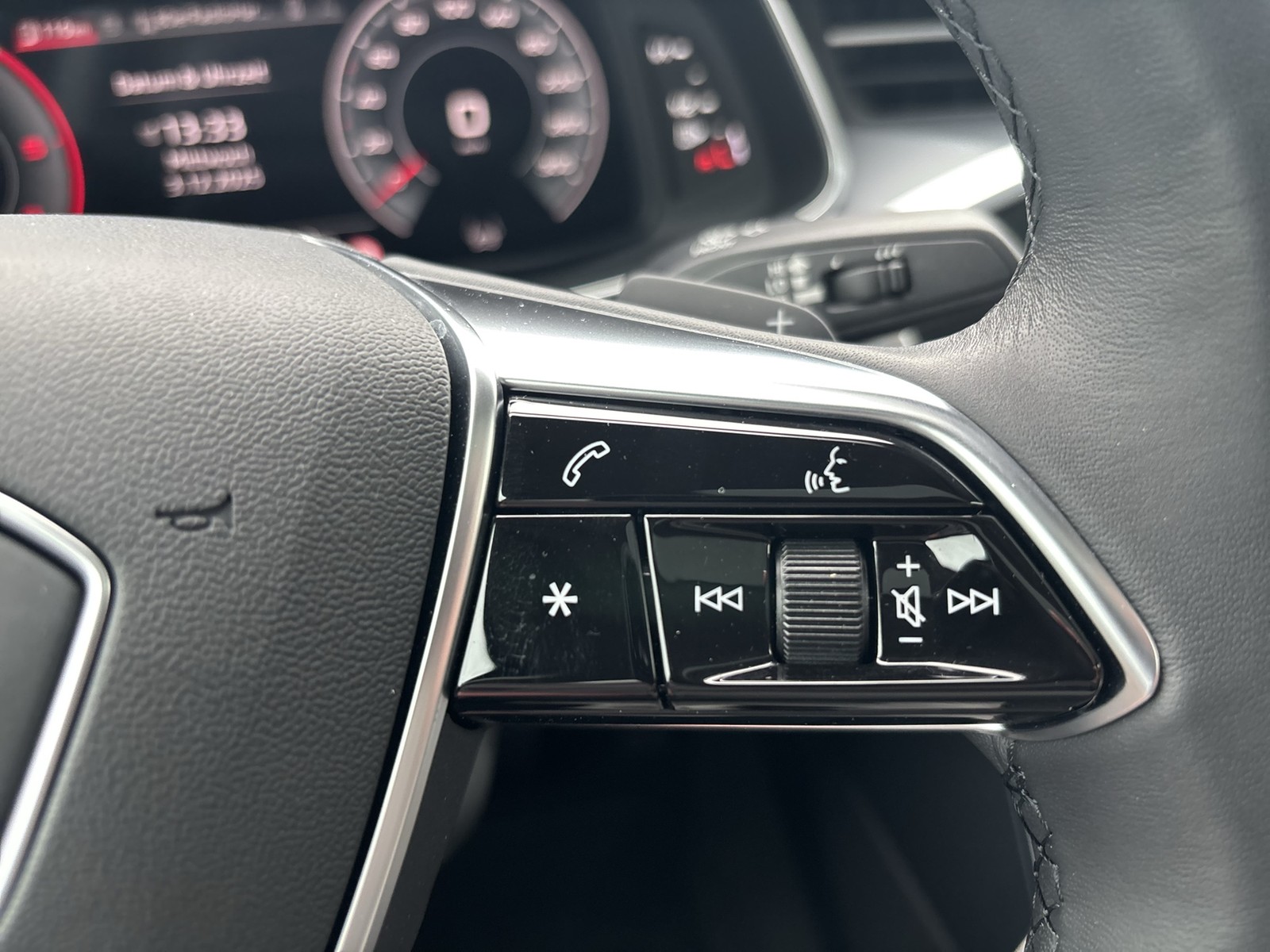 Audi A6 50 quattro advanced PANO ACC LM18 NAVI+