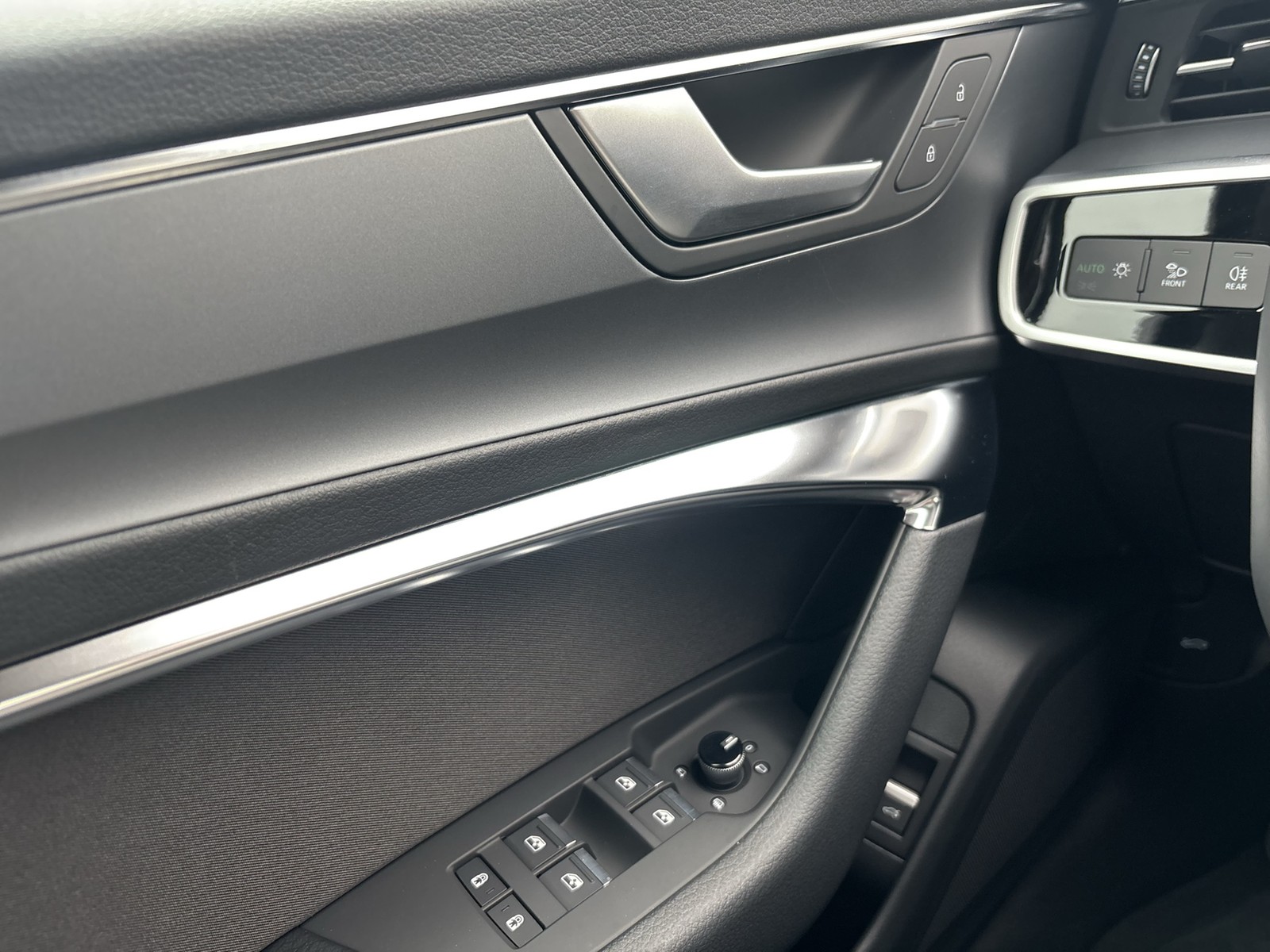 Audi A6 50 quattro advanced PANO ACC LM18 NAVI+